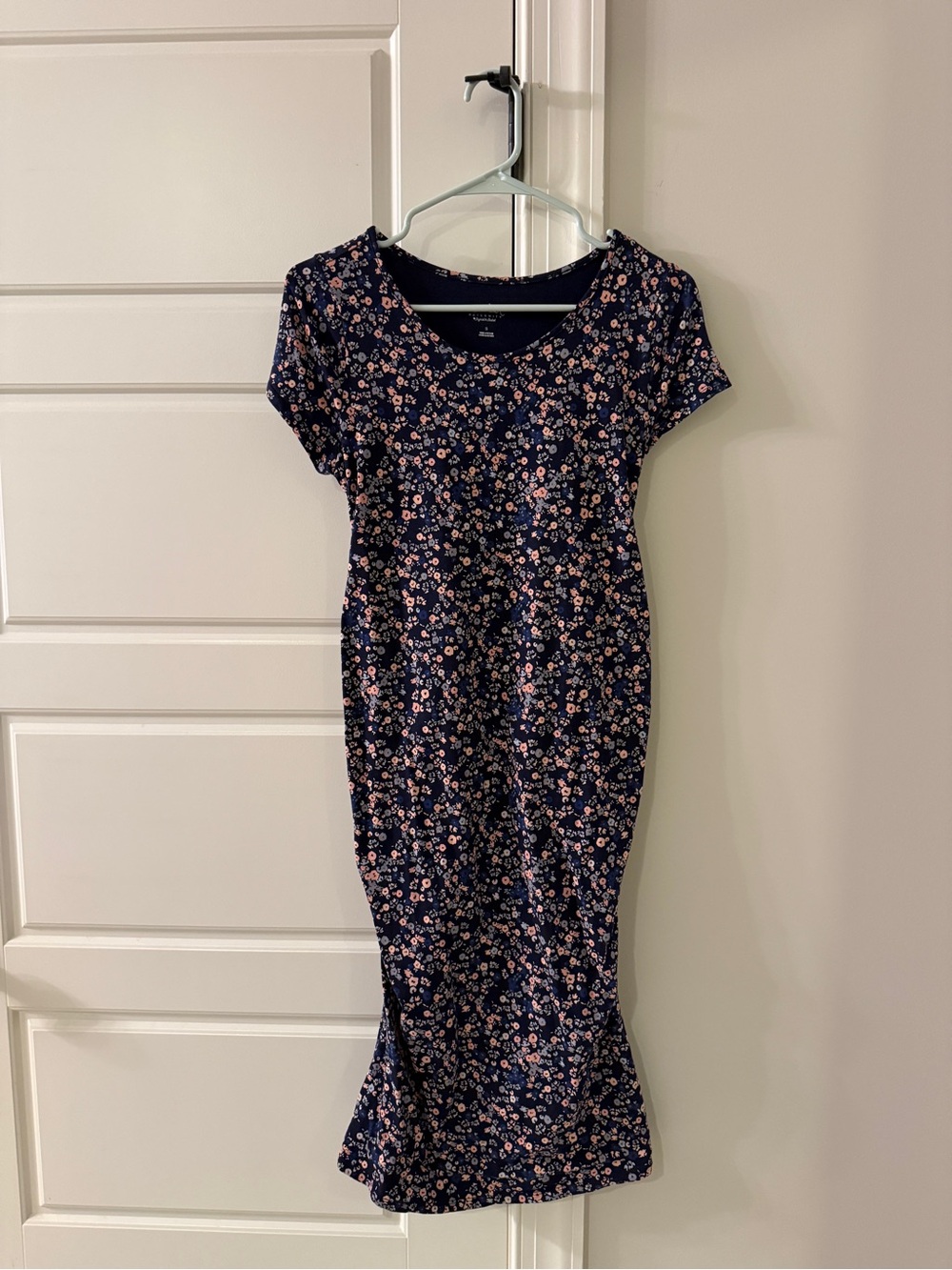 Isabel Maternity by Ingrid & Isabel Navy Floral Short-Sleeve Midi